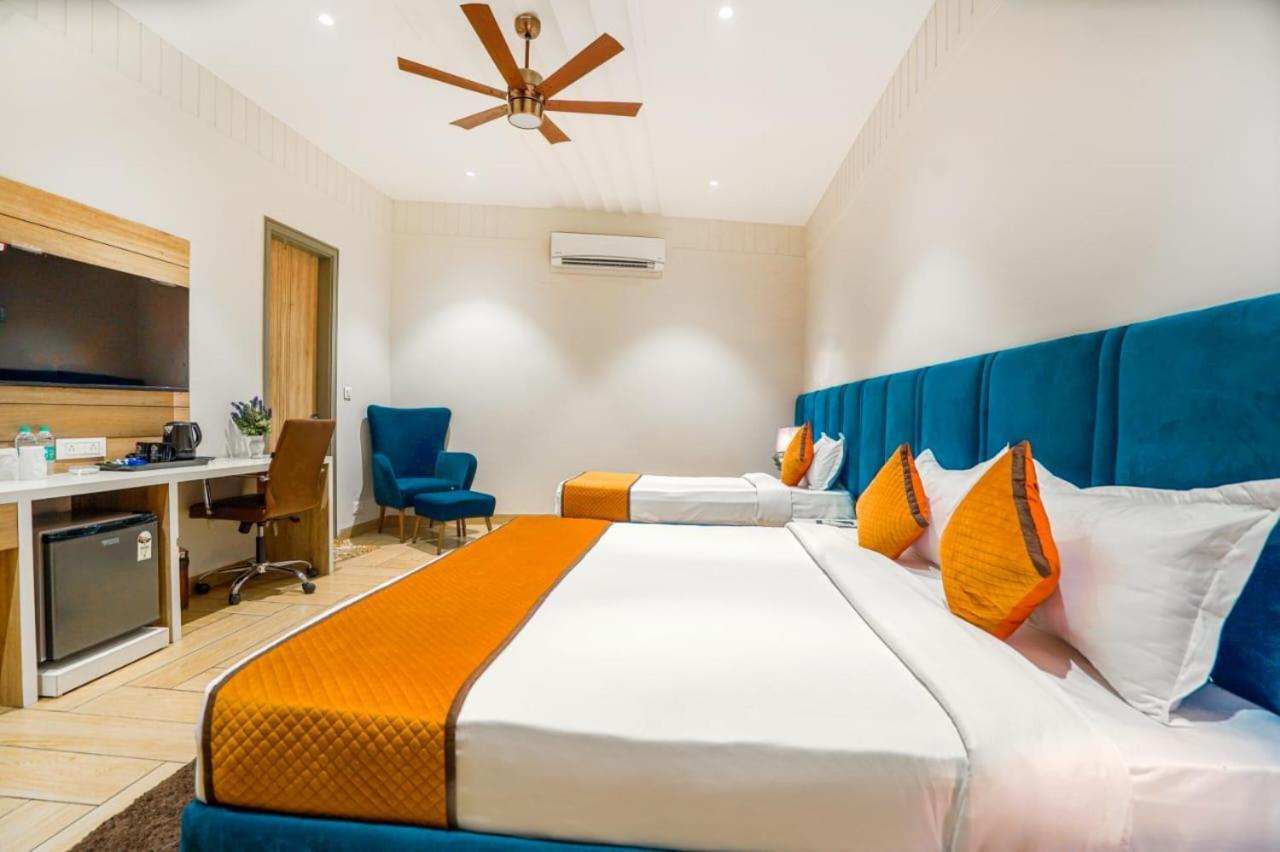 Greenwood Villa Amritsar Ngoại thất bức ảnh